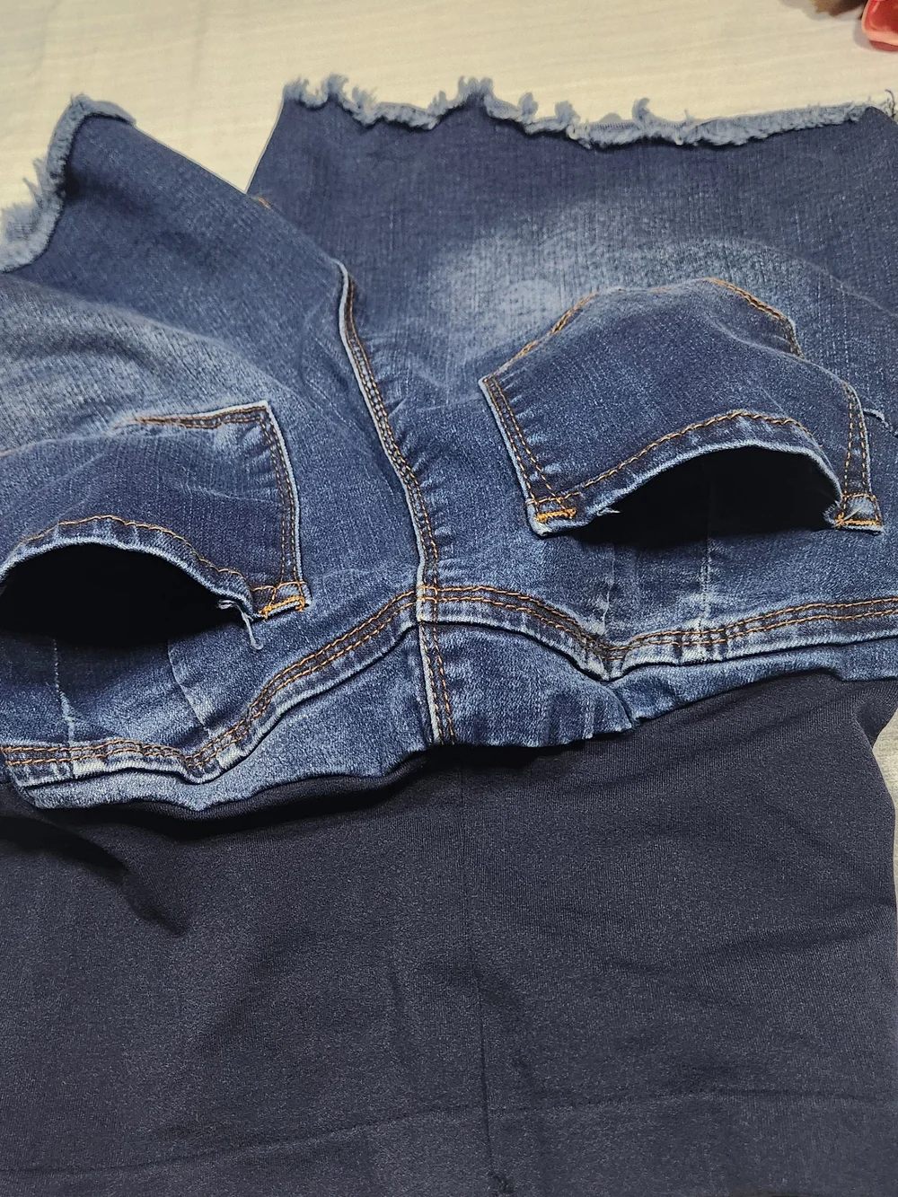 Haute Mama Maternity Full Pane Denim Shorts - Distressed. Dark Wash - Size M